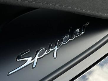 Porsche 981 Cayman Boxster Spyder — photo 24