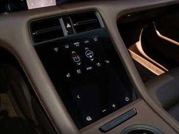 Porsche Taycan ph2 Turbo Cross Turismo — photo 19