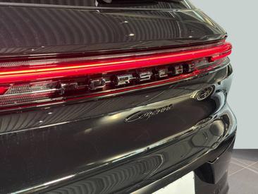 Porsche Cayenne III Turbo GT — photo 11
