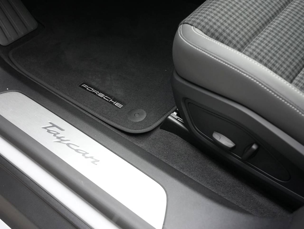 Porsche Taycan ph2 Sport Turismo - 2025 - Joinsteer - #23