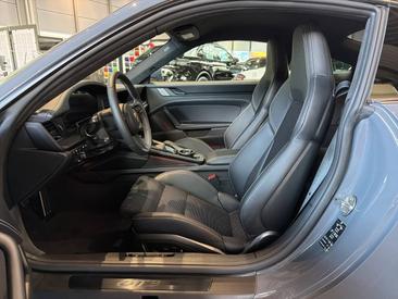 Porsche 911 Turbo S — photo 11
