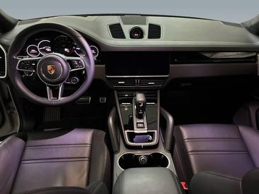 Porsche Cayenne III Turbo GT — photo 9