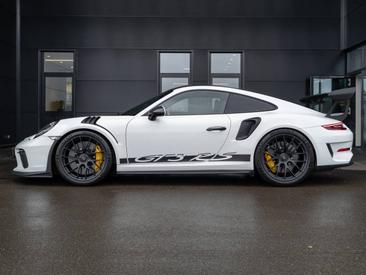 Porsche 911 GT2 RS — photo 2