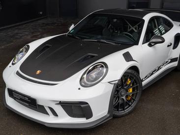 Porsche 911 GT2 RS — photo 4