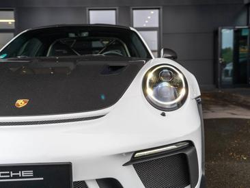 Porsche 911 GT2 RS — photo 9