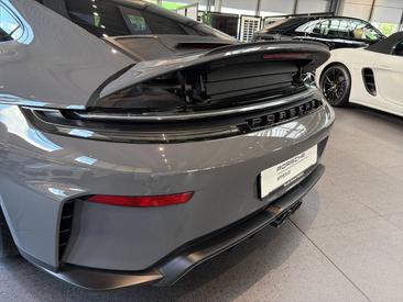 Porsche 911 Turbo S — photo 35