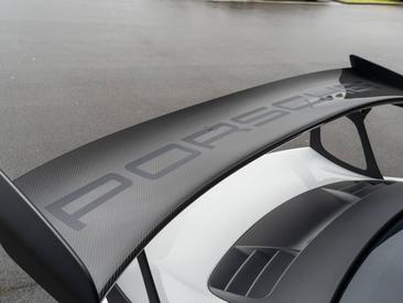 Porsche 911 GT2 RS — photo 28