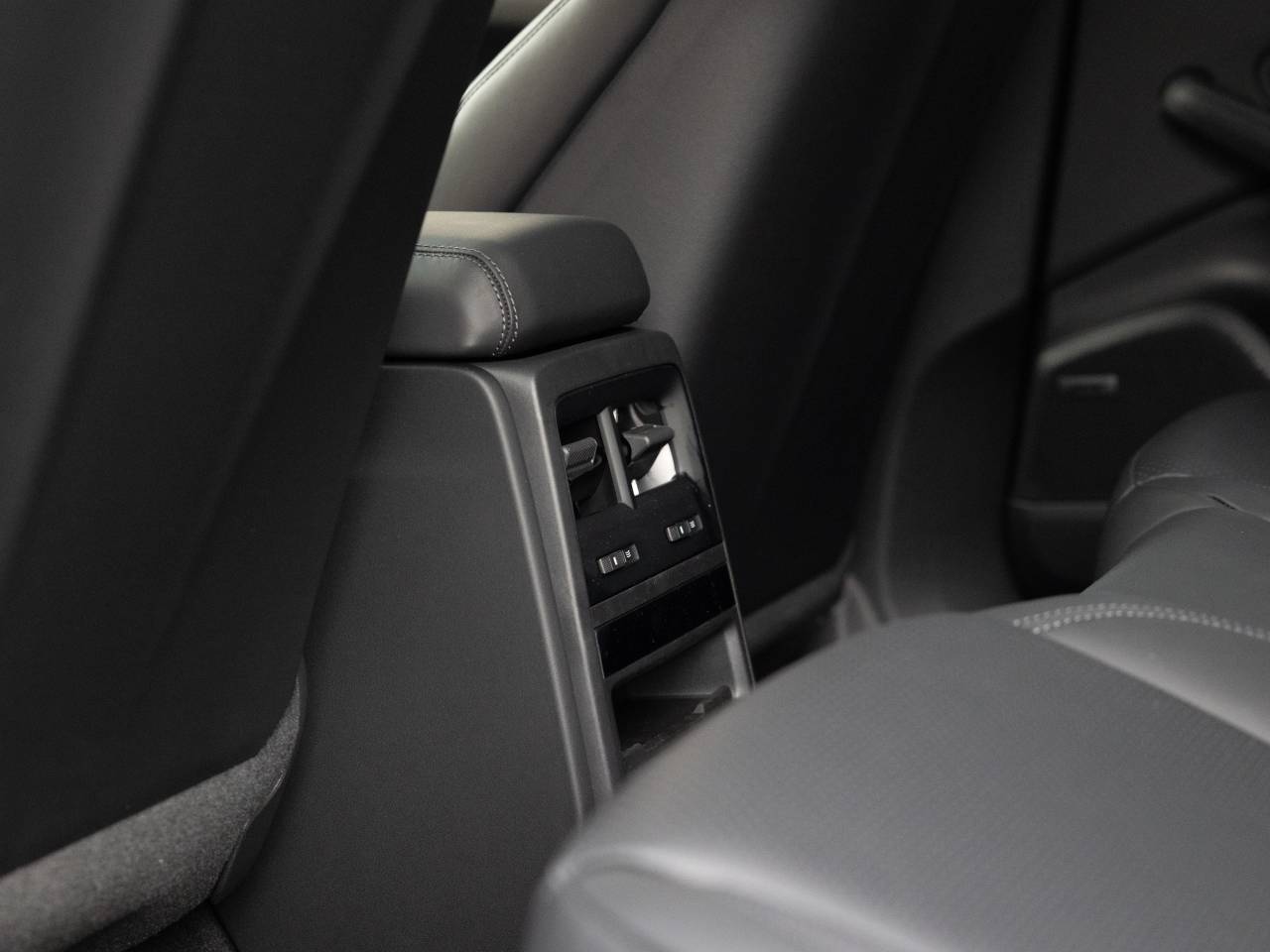 Porsche Macan Electrique Turbo - 2025 - Joinsteer - #24