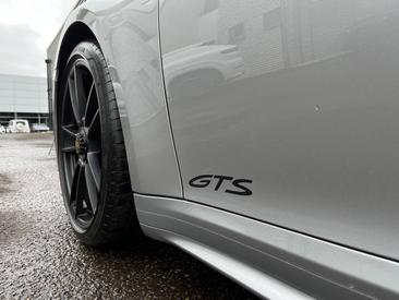 Porsche 911 Cabriolet Turbo S — photo 20