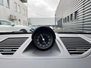Porsche 911 Cabriolet Turbo S — photo 24