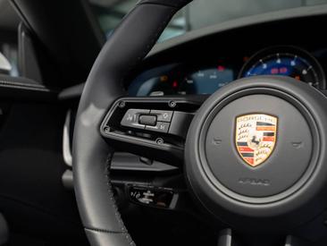 Porsche 911 GT3 — photo 28