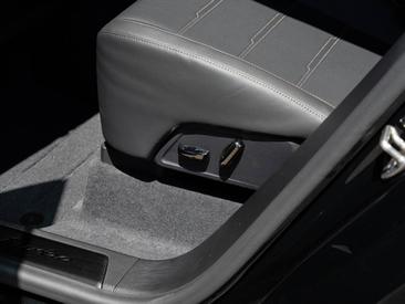 Porsche Cayenne E4 Turbo Electric — photo 14