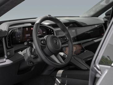 Porsche Cayenne E4 Turbo Electric — photo 16