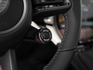 Porsche Cayenne E4 Turbo Electric — photo 25
