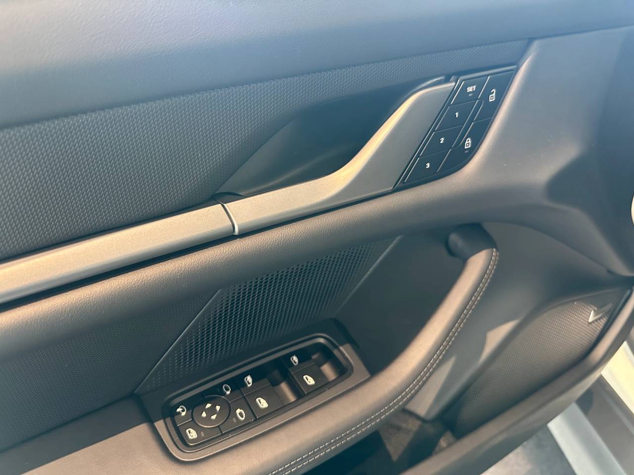 Porsche Taycan ph2 Sport Turismo - 2025 - Joinsteer - #38