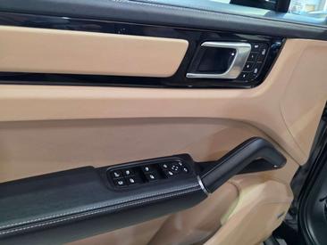 Porsche Cayenne III E-Hybrid Platinum Edition — photo 29