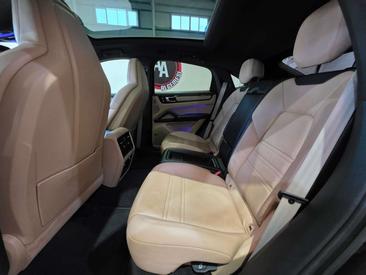 Porsche Cayenne III E-Hybrid Platinum Edition — photo 33