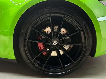 Porsche 911 Carrera S — photo 9