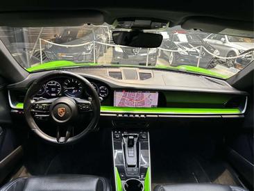Porsche 911 Carrera S — photo 13