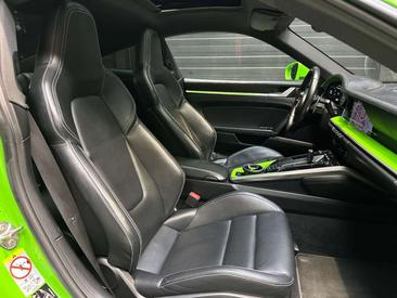 Porsche 911 Carrera S — photo 16