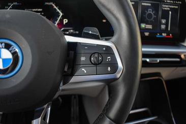 BMW Série 2 Active Tourer 230e XDrive — photo 17