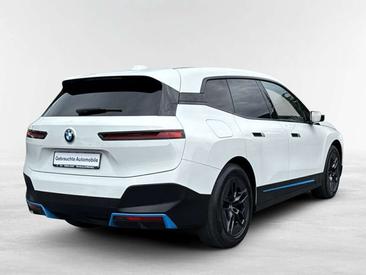 BMW IX XDrive40 — photo 5
