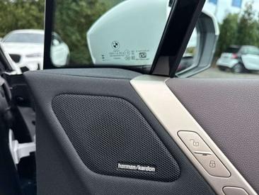 BMW IX XDrive40 — photo 11