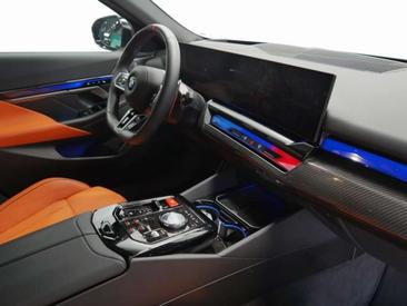 BMW M5 — photo 28
