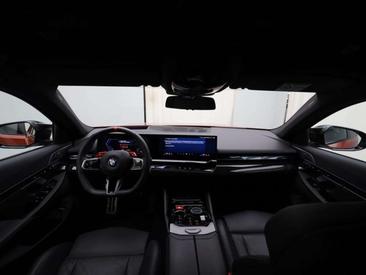 BMW M5 — photo 7