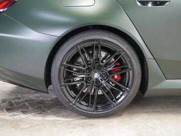 BMW M5 — photo 28