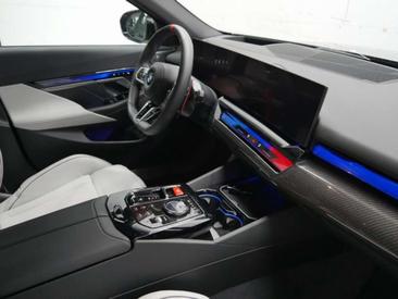 BMW M5 — photo 29