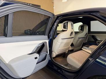 BMW Série 7 740d XDrive — photo 17
