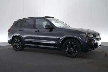 BMW iX3 — photo 4