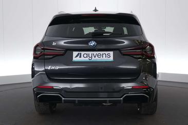BMW iX3 — photo 8