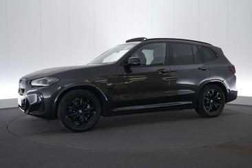 BMW iX3 — photo 12