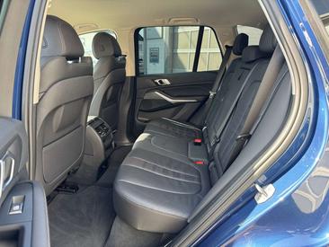 BMW X5 XDrive30d — photo 10
