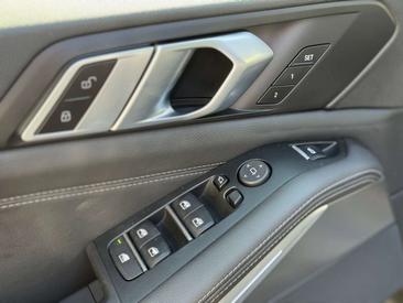 BMW X5 XDrive30d — photo 23