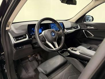 BMW IX1 XLine XDrive30 — photo 9