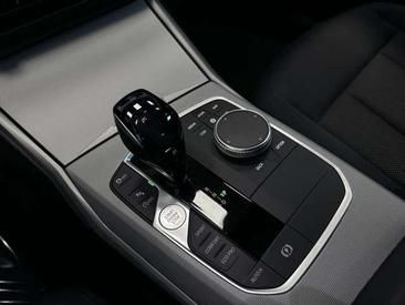 BMW Série 3 320i — photo 20
