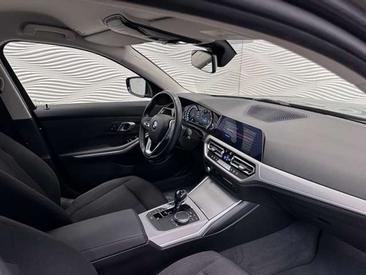 BMW Série 3 320i — photo 27