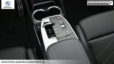 BMW X2 SDrive20i — photo 13