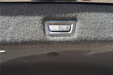 BMW I7 M Sport EDrive50 — photo 16