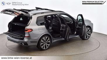 BMW X7 XDrive40d — photo 10