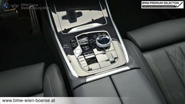 BMW X7 XDrive40d — photo 22