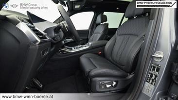 BMW X7 XDrive40d — photo 28