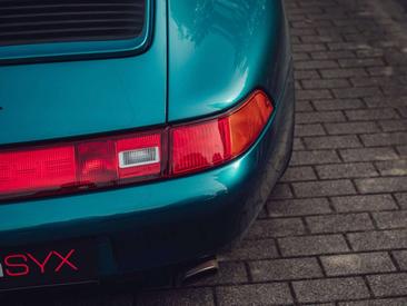 Porsche 993 — photo 25