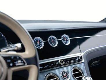 Bentley Continental GT W12 — photo 12