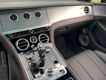 Bentley Continental GT V8 S — photo 26