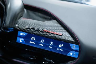 Ferrari SF90 Stradale — photo 17