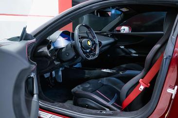 Ferrari SF90 Stradale — photo 32